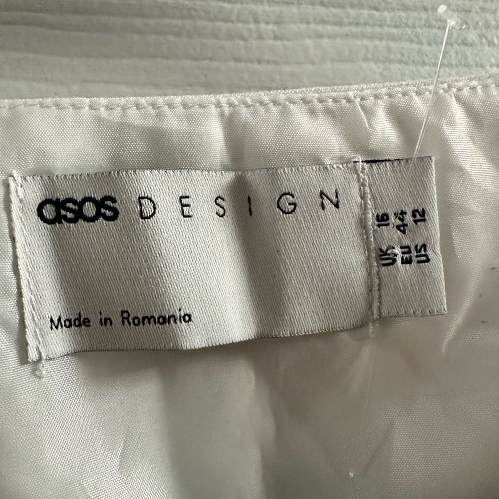 🆕 ASOS DESIGN Cropped Button Down Vest Size 12 - Picture 4 of 12